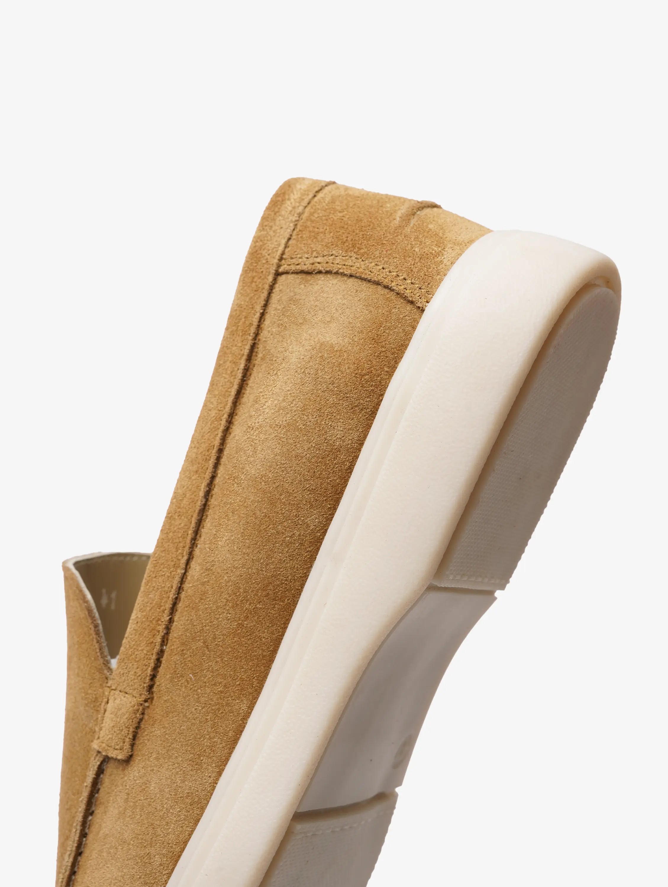 Milano camel