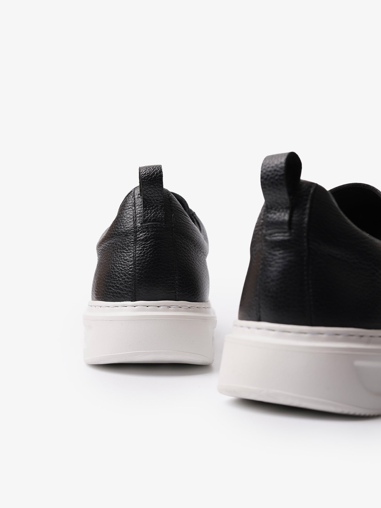 Sneaker à Enfiler en cuir Noir